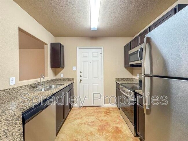 Photo - 1040B Edwards Dr