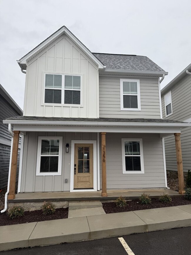 Building Photo - 1358 Belfair St