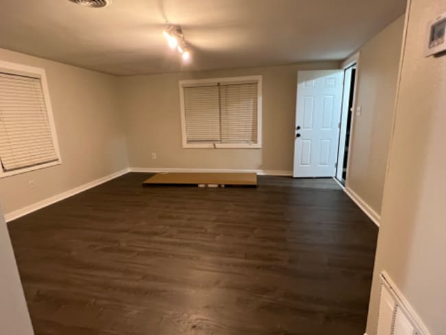 2405 Vanceville Rd