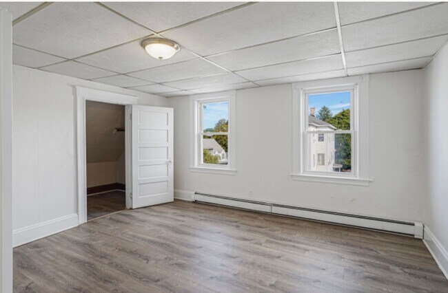 Photo - 112 West St Unit 2nd fl