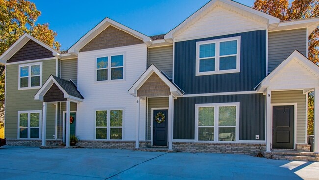 Building Photo - Quiet cul-de-sac! Rental