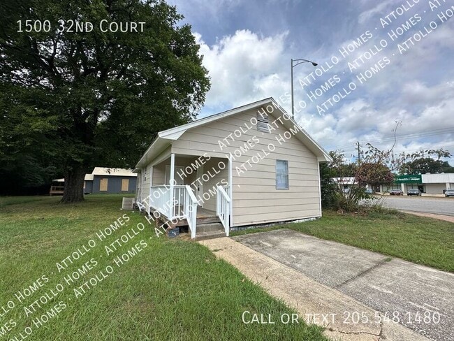 Building Photo - 1500 32nd Ct