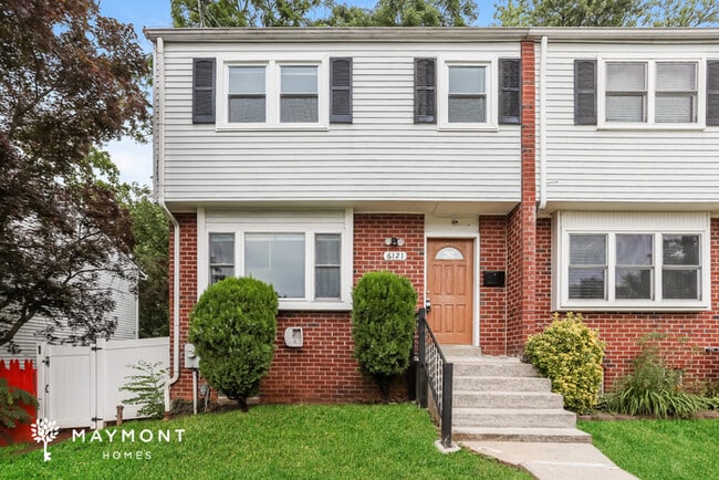 Building Photo - 6121 Fairwood Ave Rental