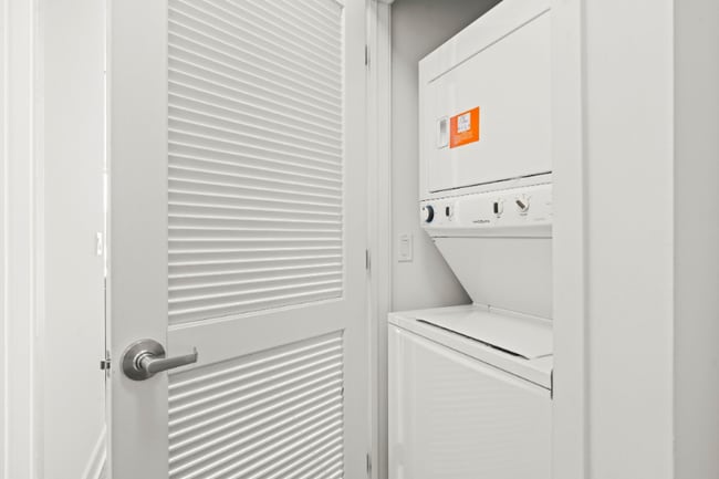 Photo - 190 N Garland Ct