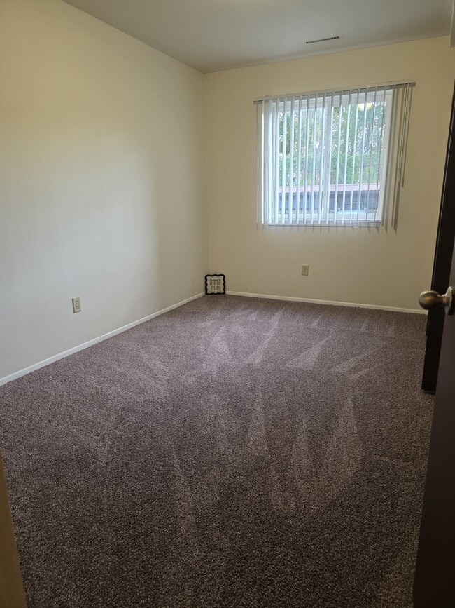 2-1.ª cama - Willow Creek Apartments