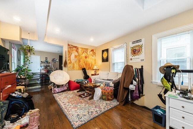 1564 Tremont St Unit 2