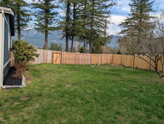 Photo - Charming Gold Bar rambler with breath taking views