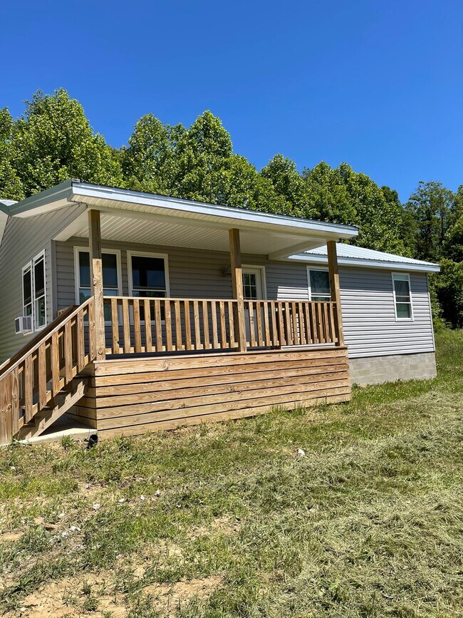 Photo - 13544 Township Hwy 201 NE