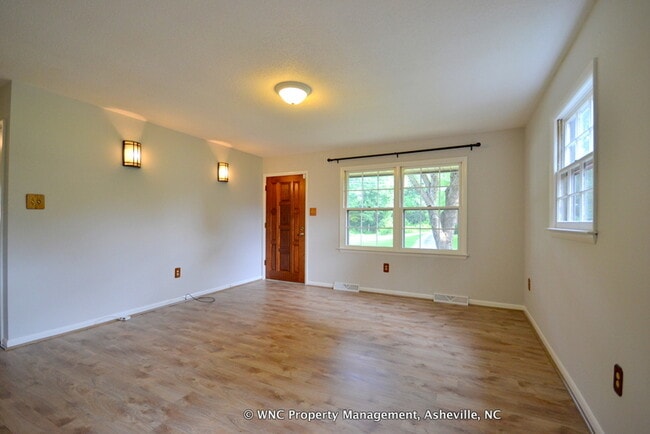 Photo - 53 Tipperary Dr