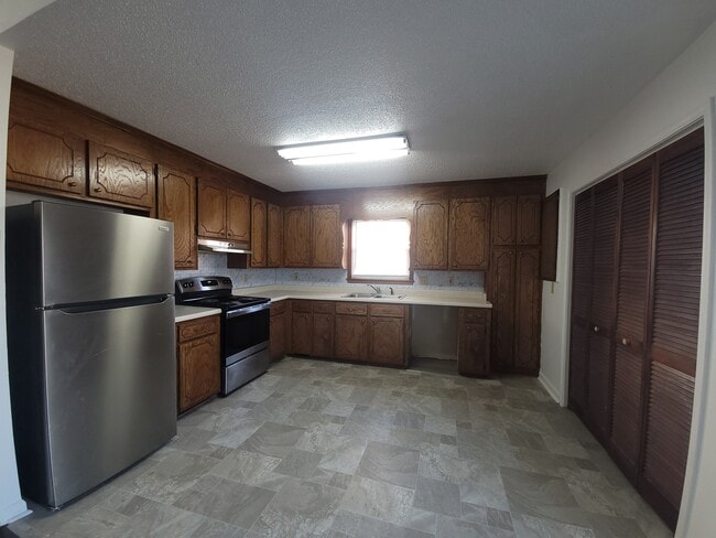 Photo - 304 Briggs Ave