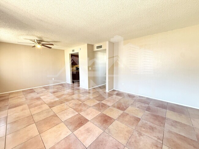 2804 N 43rd Ave Unit D