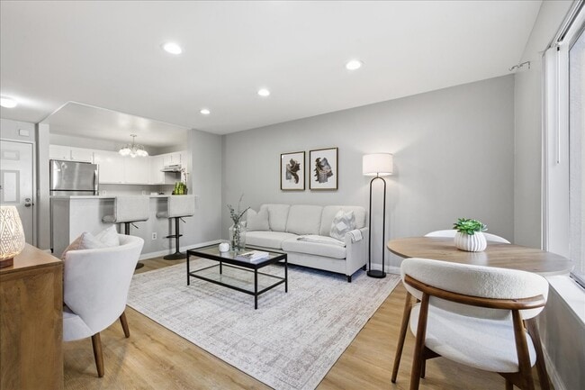 Photo - 3440 Lebon Dr Unit 4217