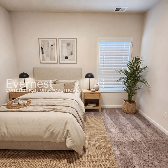 Photo - 212 Venture Dr