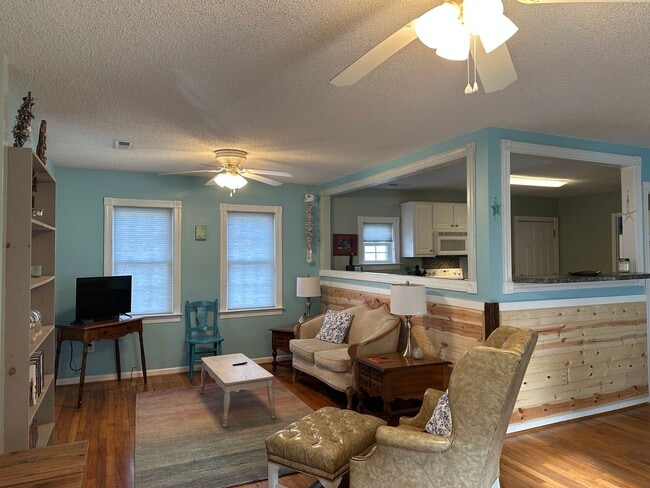 Photo - 2 Bed 2 Bath Fully Furnished Home