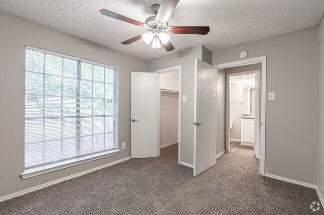 2BR, 2BA - The Harrison
