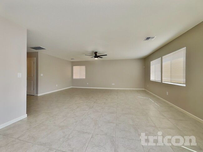 Photo - 8956 Wolf River Dr