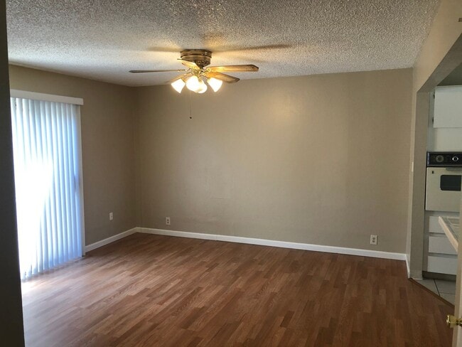 Photo - mg2624 Unit A