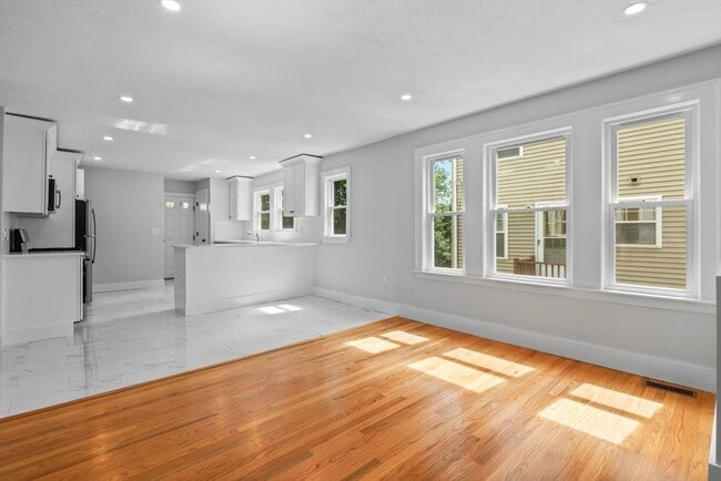 Photo - 170 Calumet St Unit 1