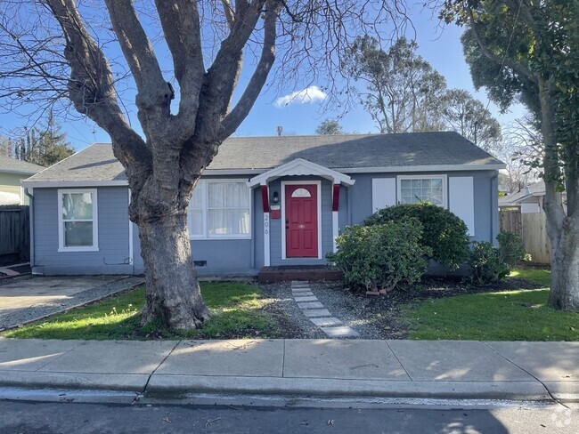 Building Photo - Charming 3 bedroom, 1 Bathroom Benicia Home