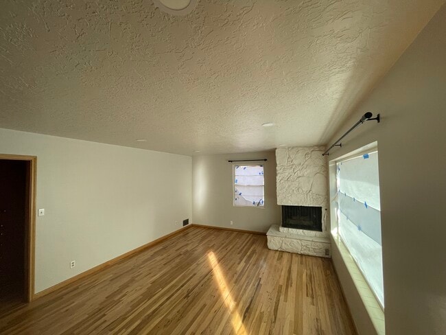 Sala de estar - 3645 Gramercy Ave