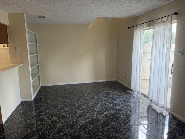 Building Photo - 2120 El Paseo St Unit 3301