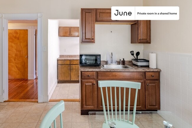 Photo - Room in Shared 4 bed/1 bath home Unit C