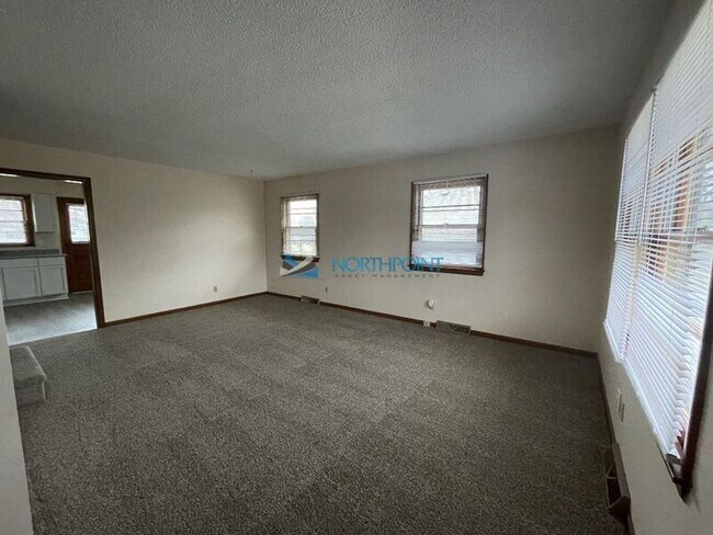 Photo - 13207 W 94th St