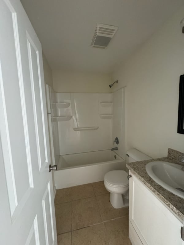 5087 Baker Blvd Unit C