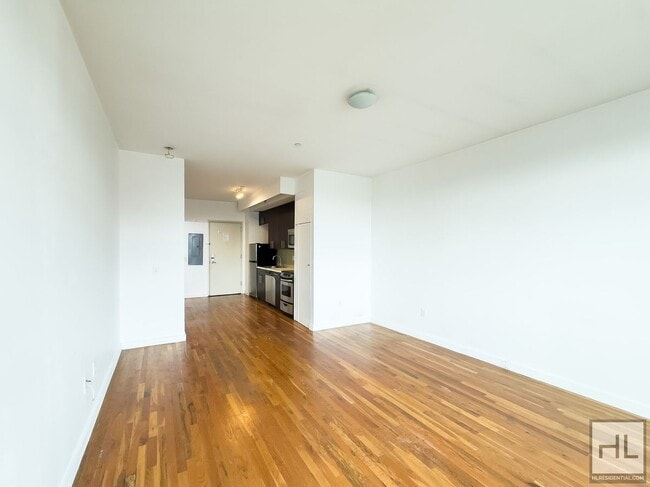 Photo - NO FEE / Spacious Sunlit Bushwick Studio /... Unit 3B