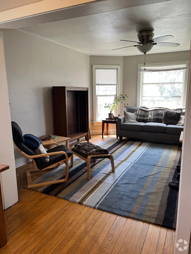 Building Photo - 2624 Union St Rental
