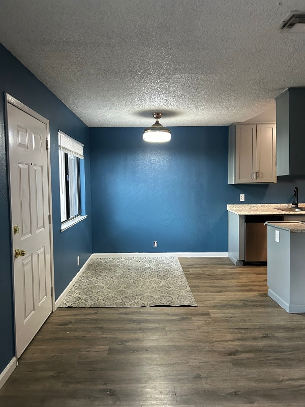Building Photo - 458 Nord Ave Rental