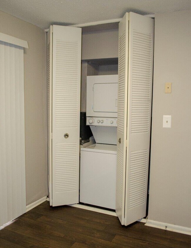 Photo - Bella Vista Apartments