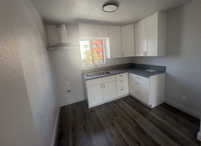 Photo - 8464 Avalon Blvd Unidad 6