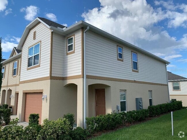 Building Photo - 3853 Hampstead Ln Rental