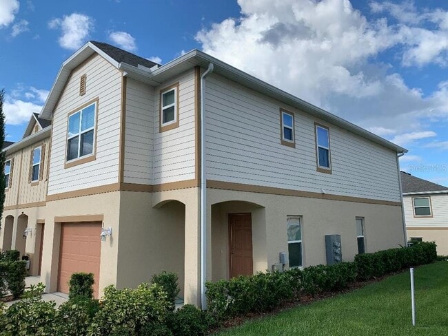 Building Photo - 3853 Hampstead Ln Rental