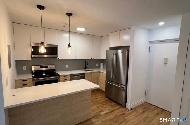 Photo - 67 Balance Rock Rd Unit APT 7