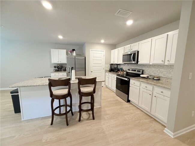 Photo - 10611 Burlington Estates Dr