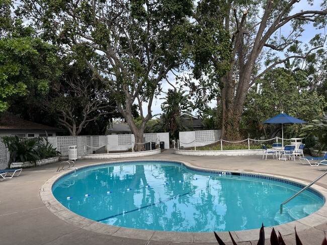Hana Kiki Pool & Cabana 21A