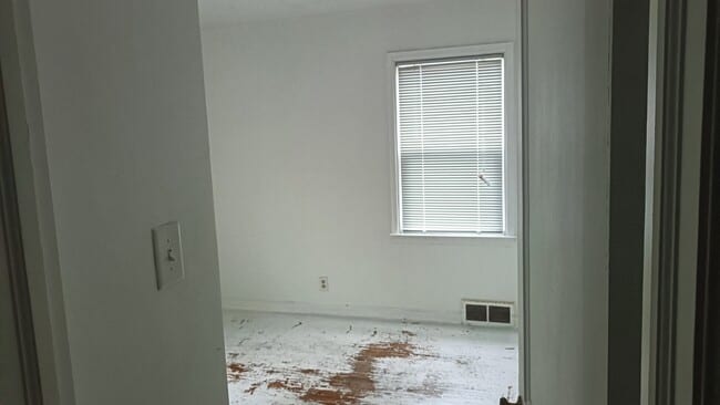 Photo - 918 W 4th St Unit 918