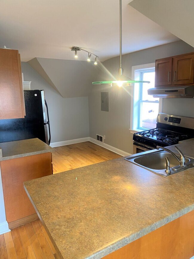 Photo - 5552 Avondale Pl Unidad #3