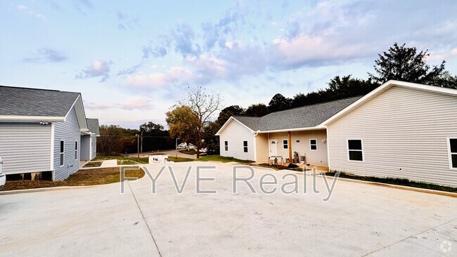 Building Photo - 809 N A St Rental