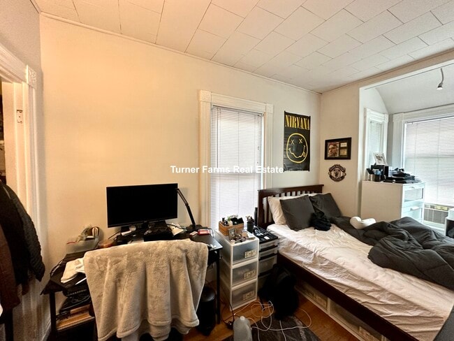 Photo - 15 Curtis Ave