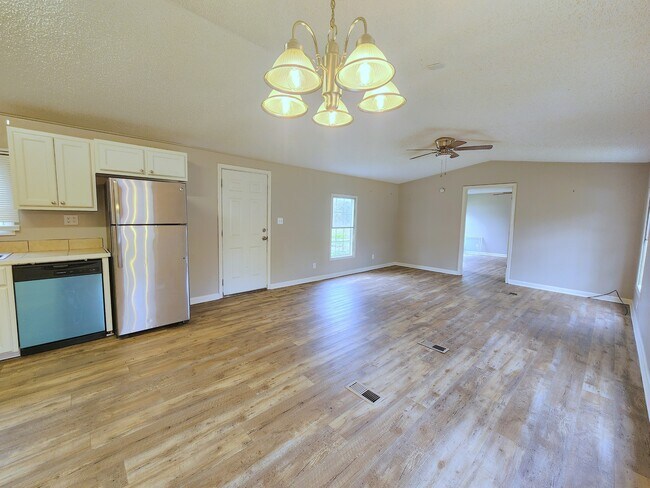 Photo - 13281 Hammack Rd