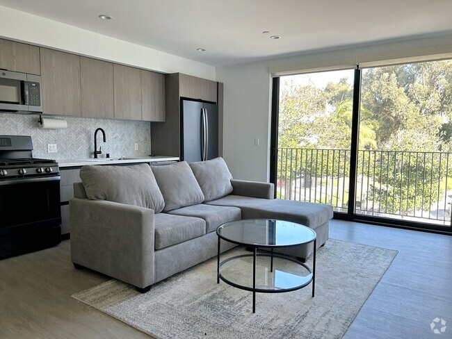 Building Photo - 4506 Dockweiler St Unit 304 Rental