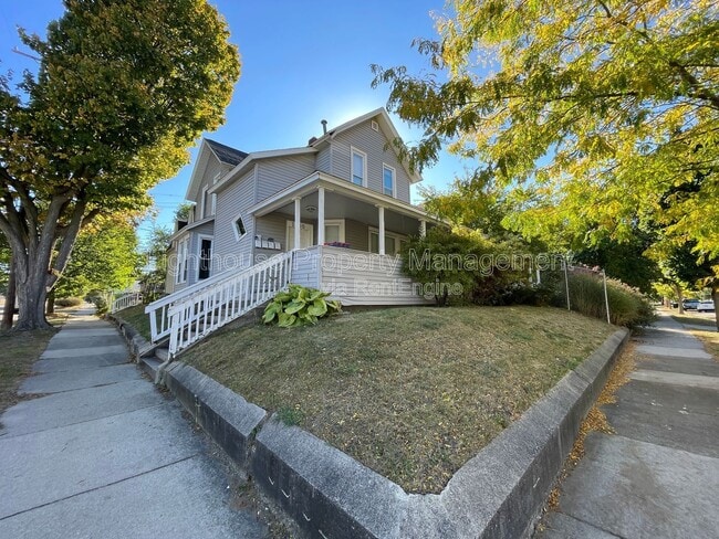 Photo - 1000 Cass Ave SE Unit 3