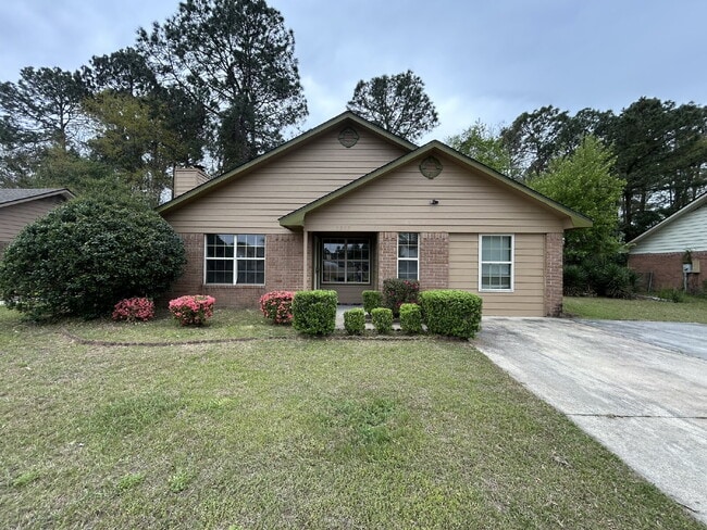 Building Photo - House for Rent