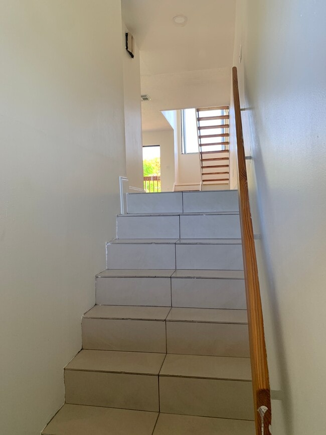 Photo - 281 W Park Dr Unit 02