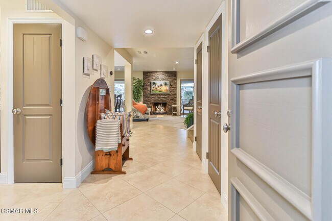 Photo - 2393 Windward Cir