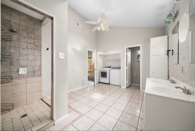 Building Photo - 7418 Oscar Dr