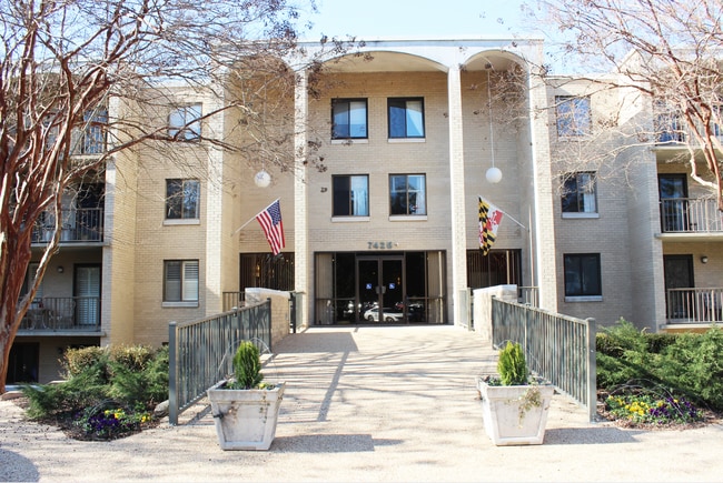 Building Photo - 7425 Democracy Blvd Unit 307 Rental